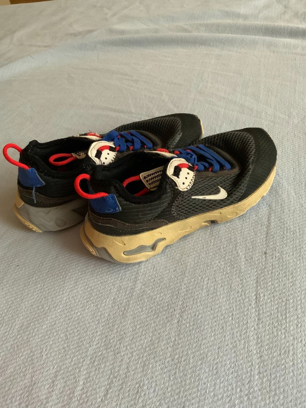 Nike Scarpe per ragazzi: Nike RT Live Grösse 31 – Usato da Hombrechtikon venduto da Uptowns