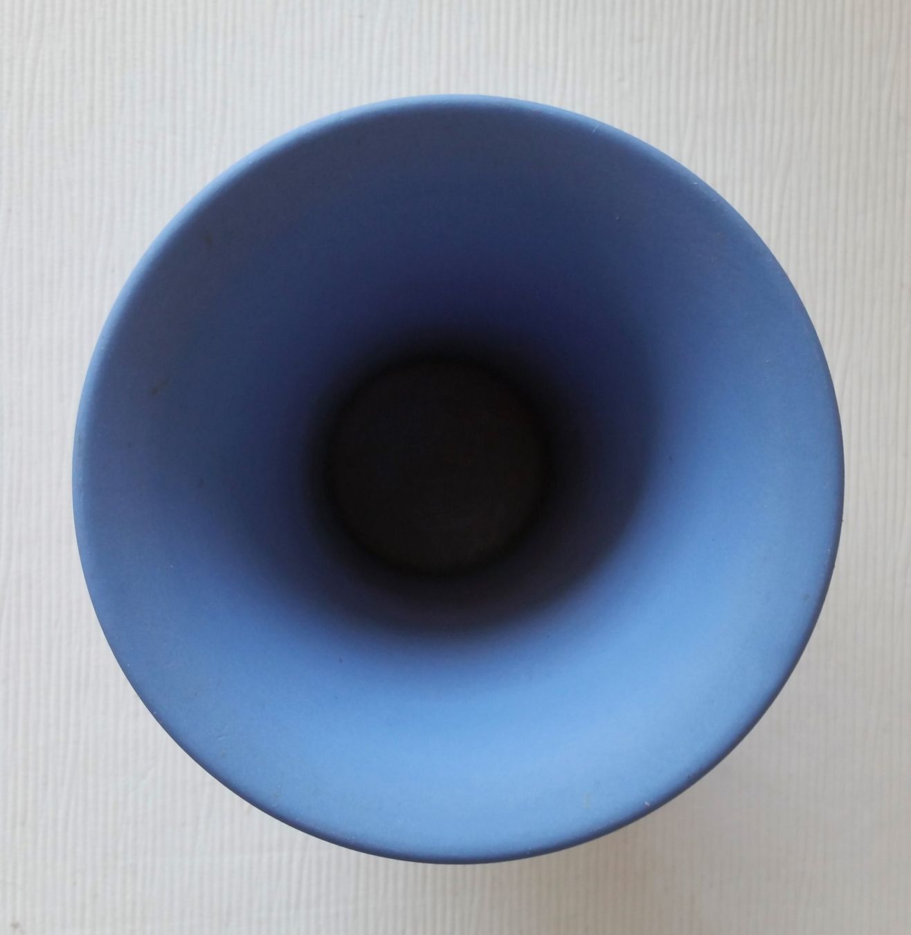 Wedgwood Vasi & Recipienti: Engels-Becher-Vase.Wedgewood Blue. – Usato da Oberriet SG venduto da Atir47 5