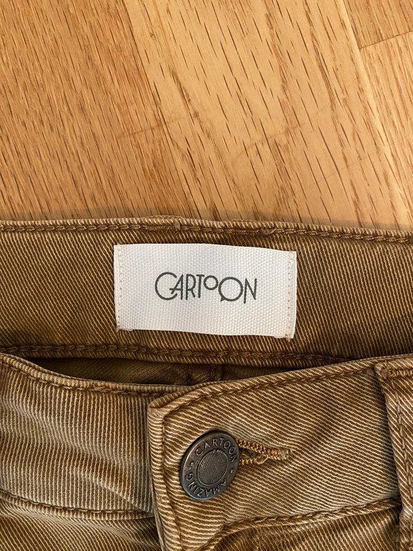 Jeans: Jeans von Cartoon, Gr. 36 – Usato da Basel venduto da Luzora 2