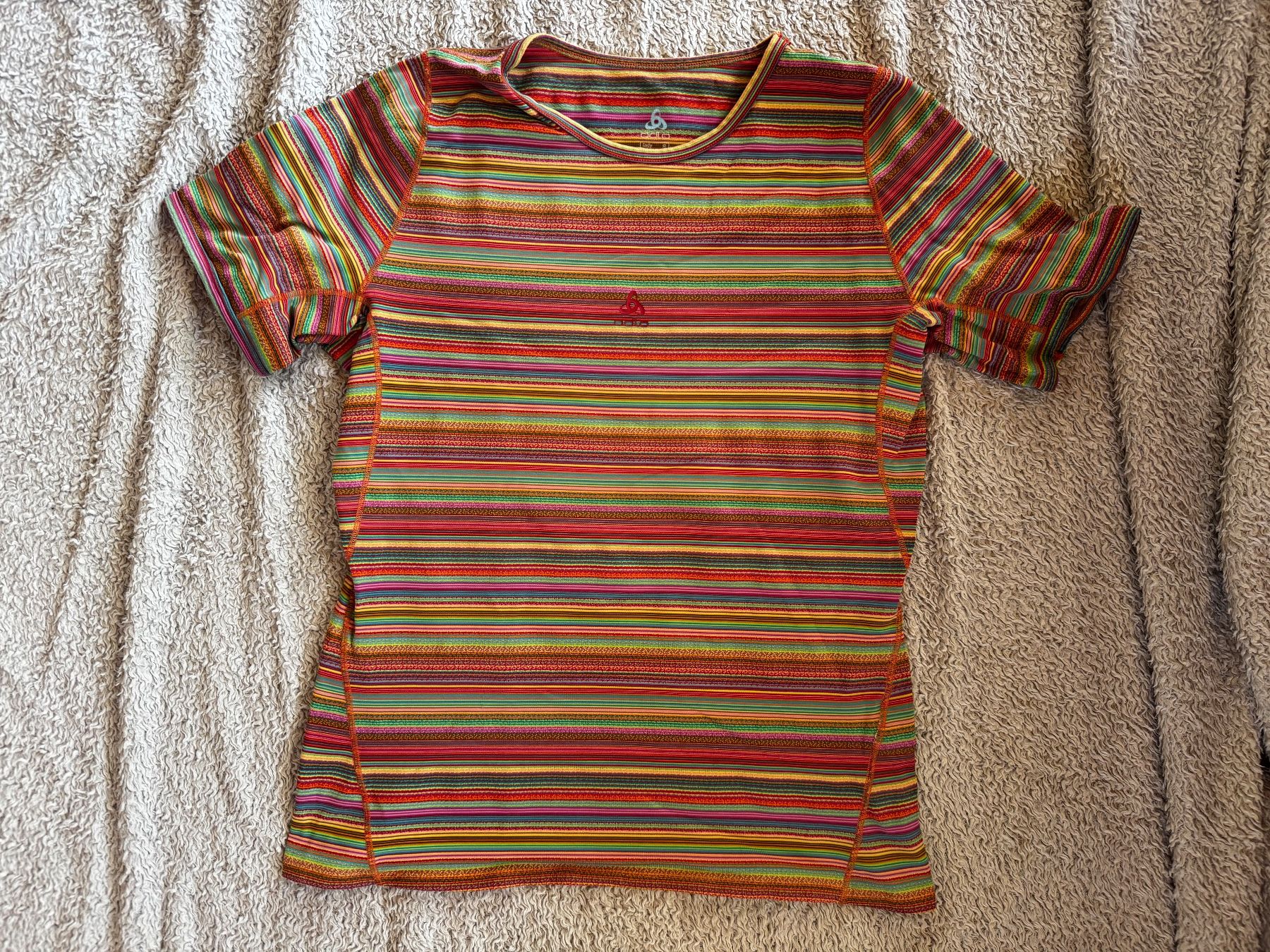 Odlo T-shirt: T-shirt Odlo gr. S tissus élastique – Usato da Ovronnaz venduto da Etagne68 3