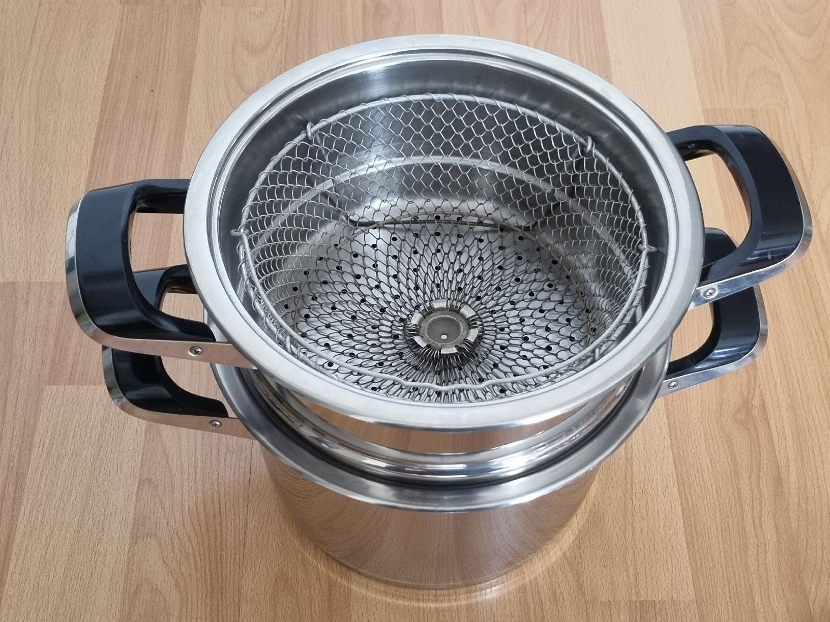 Pentole: 4,2l AMC Kochtopf Set, Edelstahl – Nuovo (secondo la descrizione) da Laupen BE venduto da Bombers 1