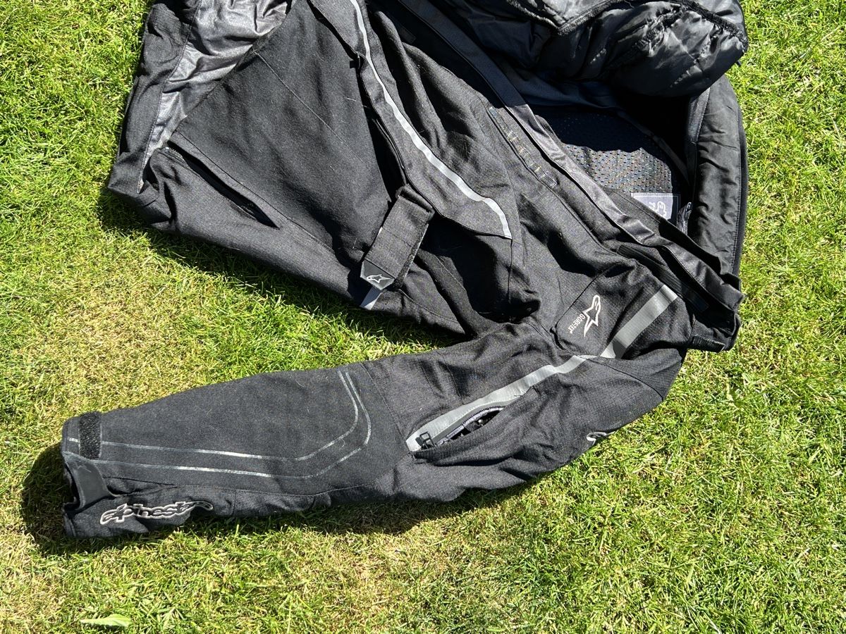Completi & Tailleur: Motorradbekleidung Damen – Usato da Ettenhausen TG venduto da Dawi 6
