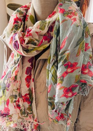 Foulard „Blossom Flow – Zarte Baumwolle, sanfte Energie“