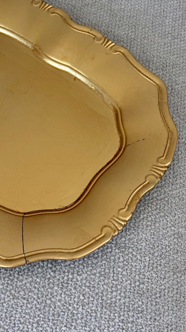 Geschirrsets: Herziges, goldenes Serviertablett – Gebraucht aus Zürich von jas_5mwh 3