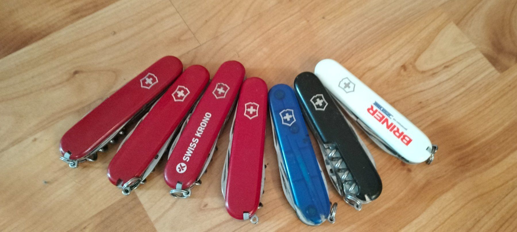 Victorinox Coltelli tascabile: Victorinox Sackmesser Sammlung, verschiedene Modelle! – Usato da Schiers venduto da Jpdmt