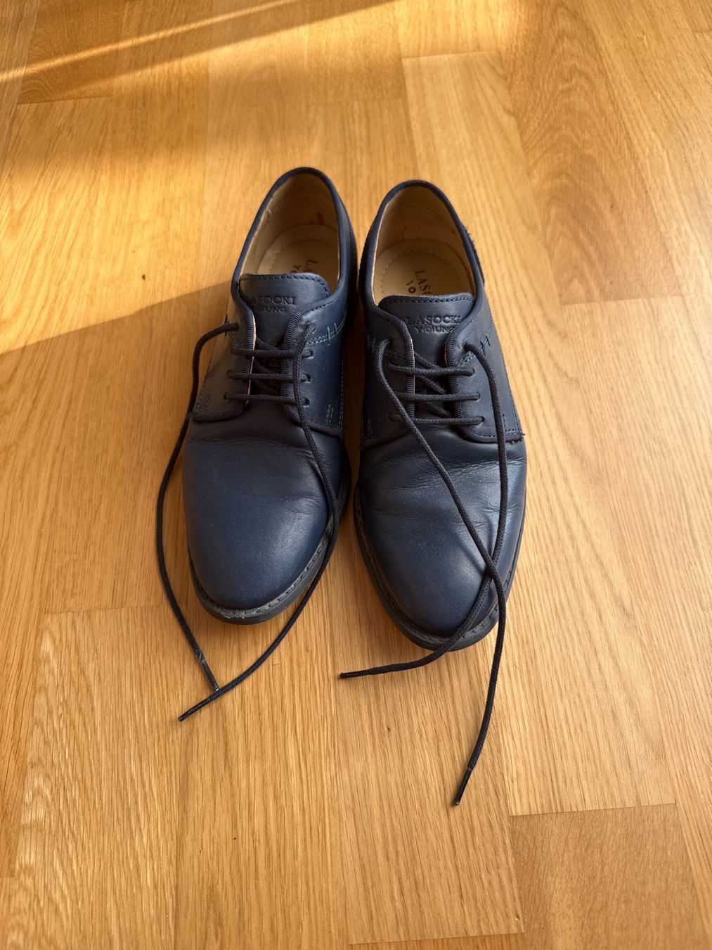 Scarpe per ragazzi: Schuhe Gr. 33 – Usato da Zürich venduto da Lucinka21