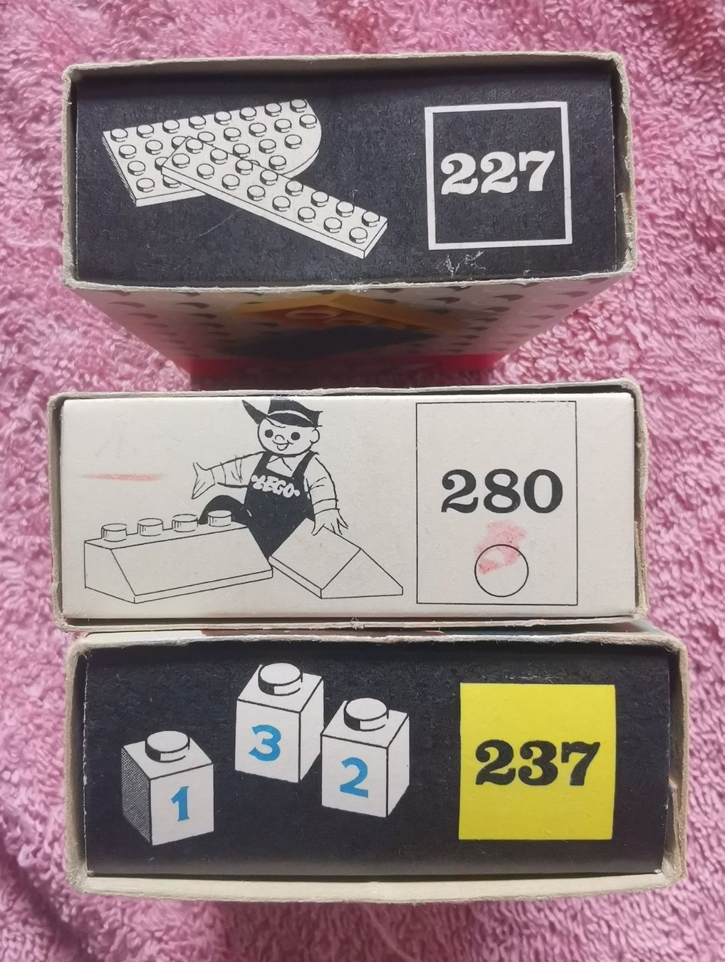 Lego Spielzeuge: Alte Lego Vintage Sets 227, 237, 280 – Gebraucht aus Effretikon von  3