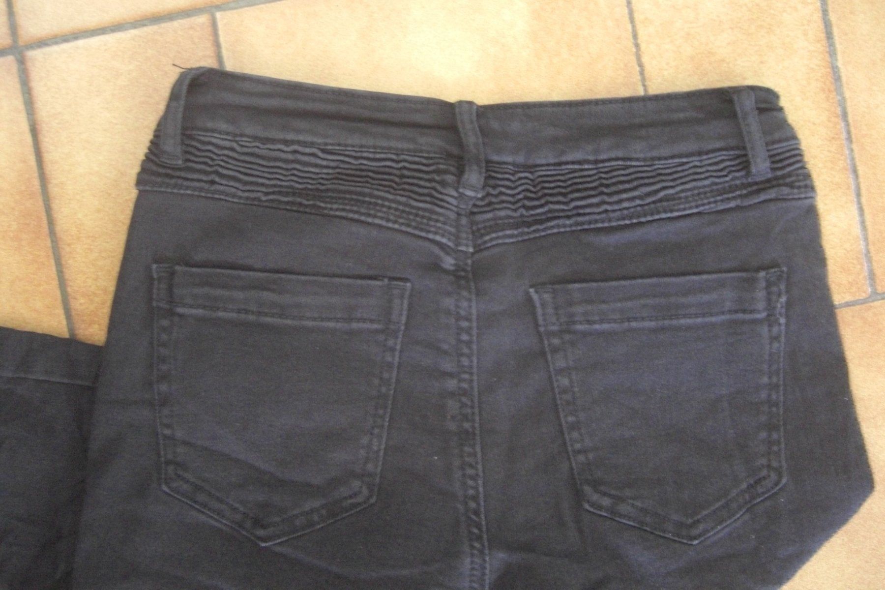 Pantaloni: Jeans noir Taille XS – Usato da Veyrier venduto da kimedovapa 2