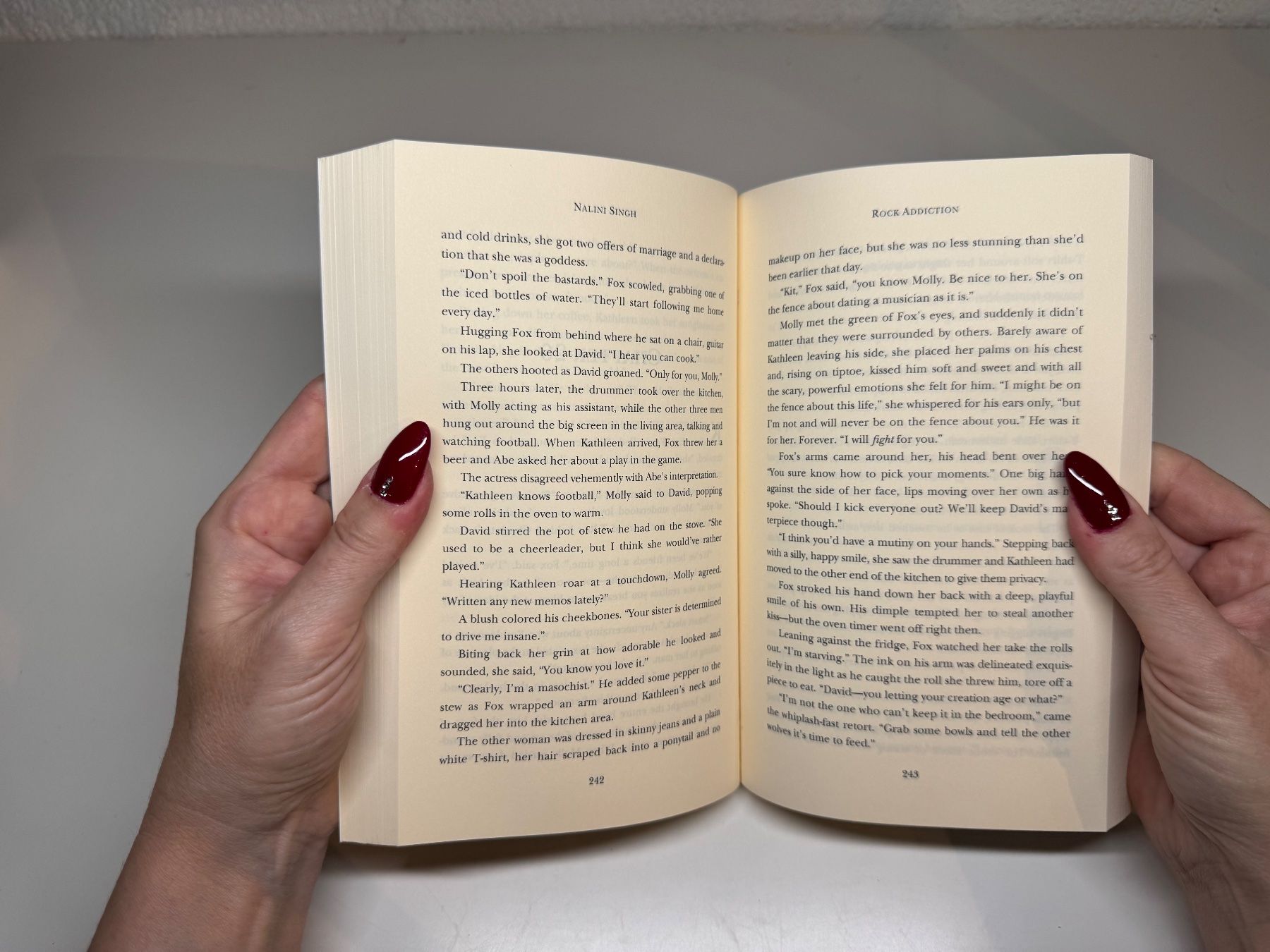 Libri: NOVEL: Nalini Singh, Rock Addiction  – Usato da Grosswangen venduto da English_books 6