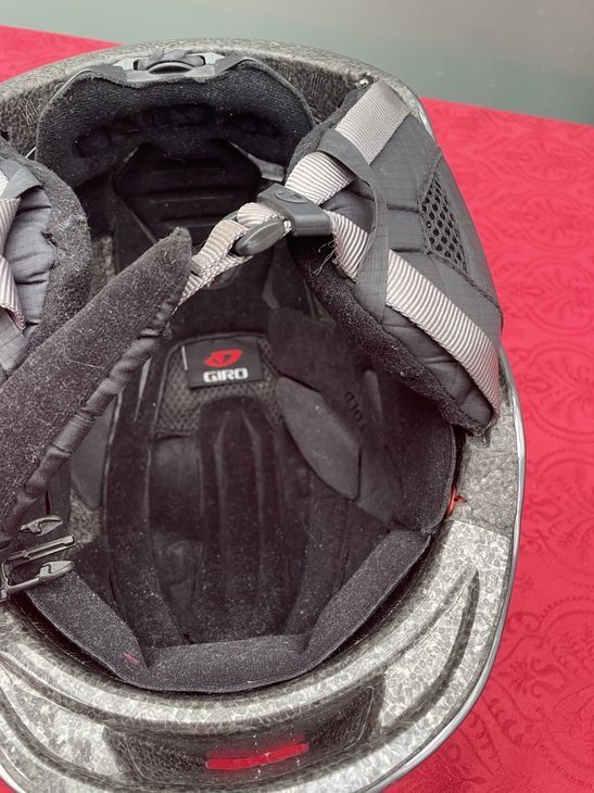 Giro Caschi: Herren Skihelm grau Giro 59-62cm – Usato da Bergdietikon venduto da antovale 4