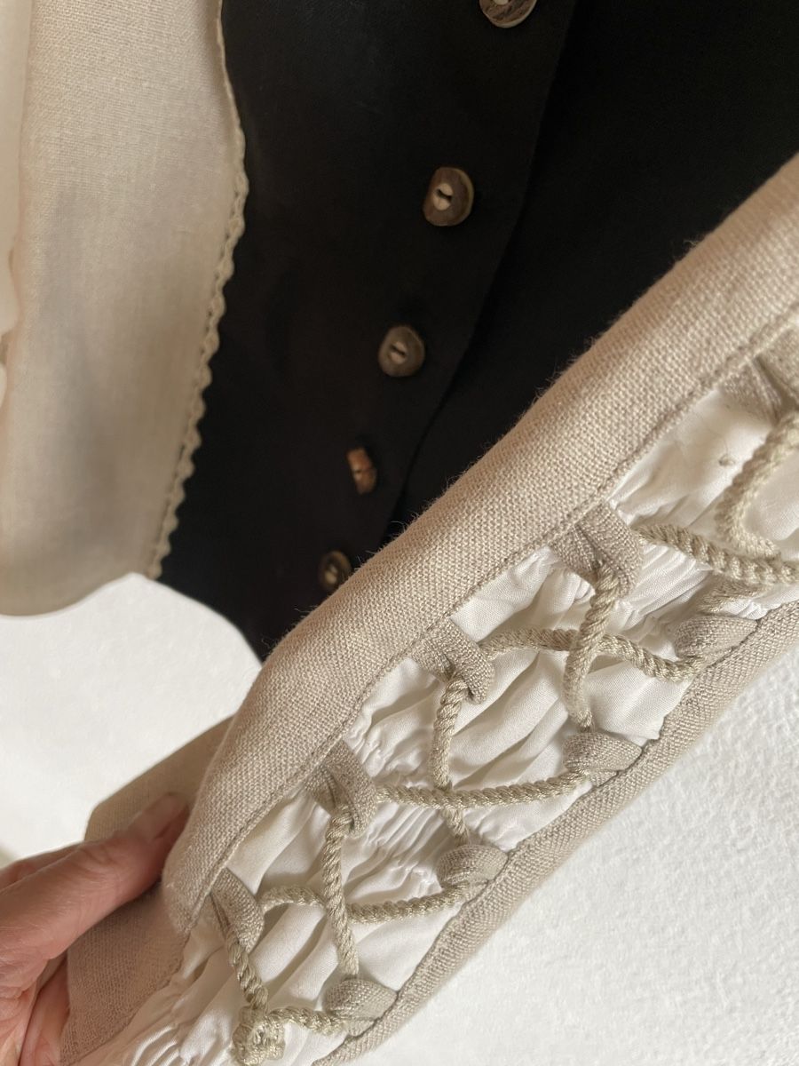 Vestiti: Landhaus Dirndl/Tracht – Usato da Zermatt venduto da lareee 1