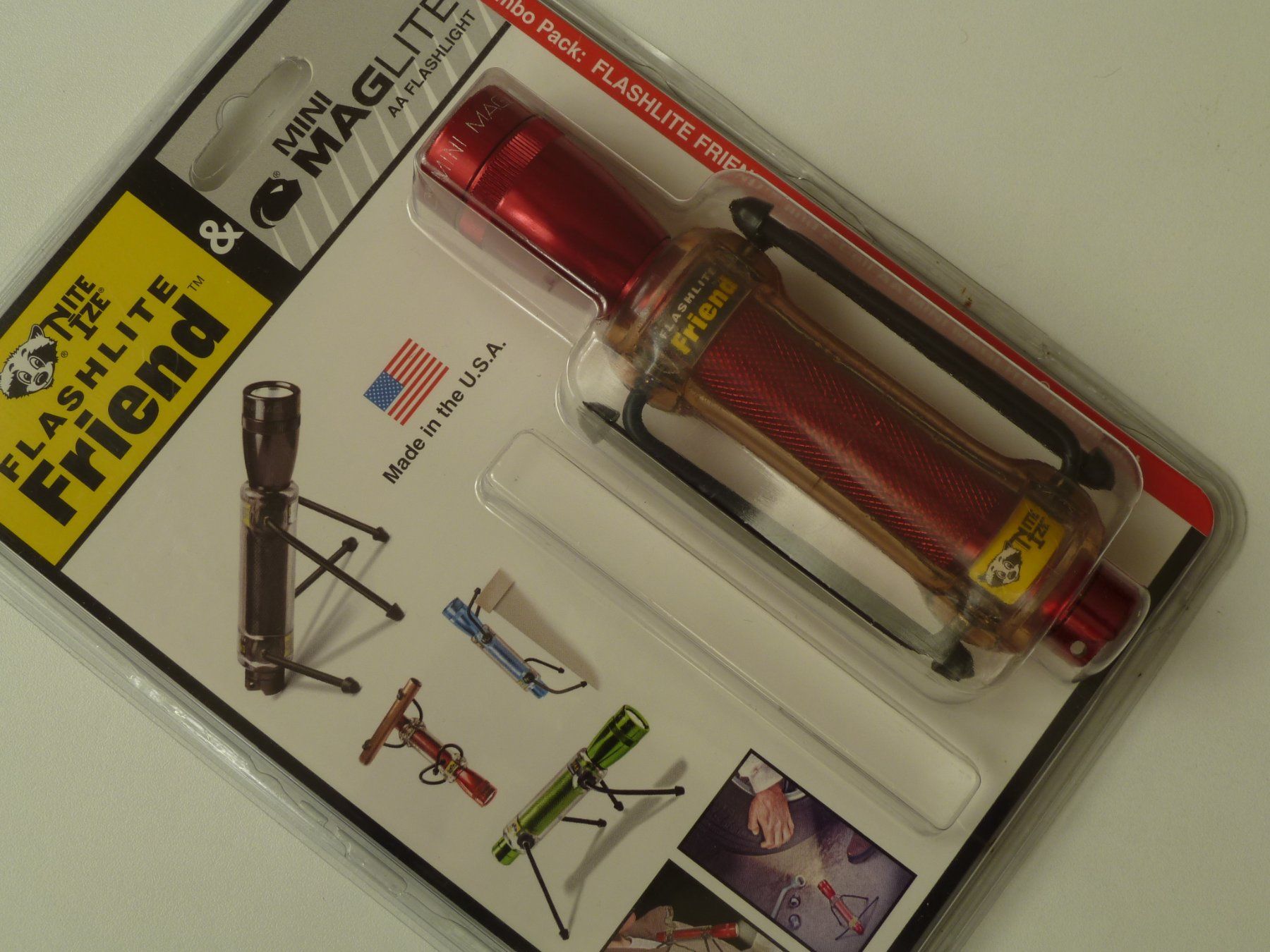 Lampade: MINI MAGLITE Rot mit Nite Ize Friend, Halogen 2 AA Batterien – Nuovo (secondo la descrizione) da Birsfelden venduto da adormidera 5