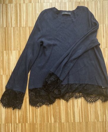 Steffen Schraut Size S(36) Sweater with Lace Detail