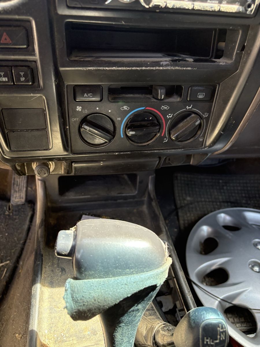 Toyota Autos: Toyota Land Cruiser – Gebraucht aus Siviriez von S16_cl2000 3
