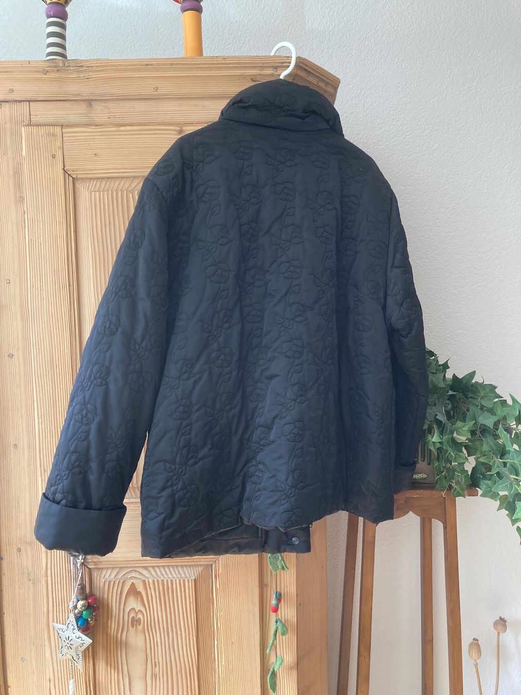Giacche: Wunderbare Steppjacke 42/44 schwarz – Usato da Schaffhausen venduto da christamawe 2
