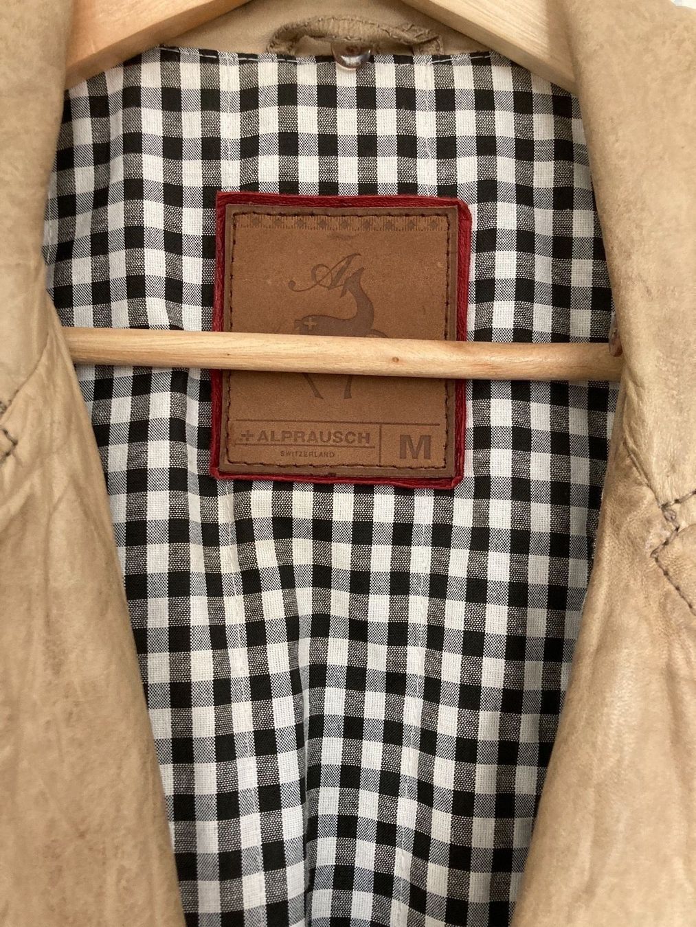 Alprausch Giacche: Lederjacke Alprausch – Usato da Zürich venduto da Girasole232 3