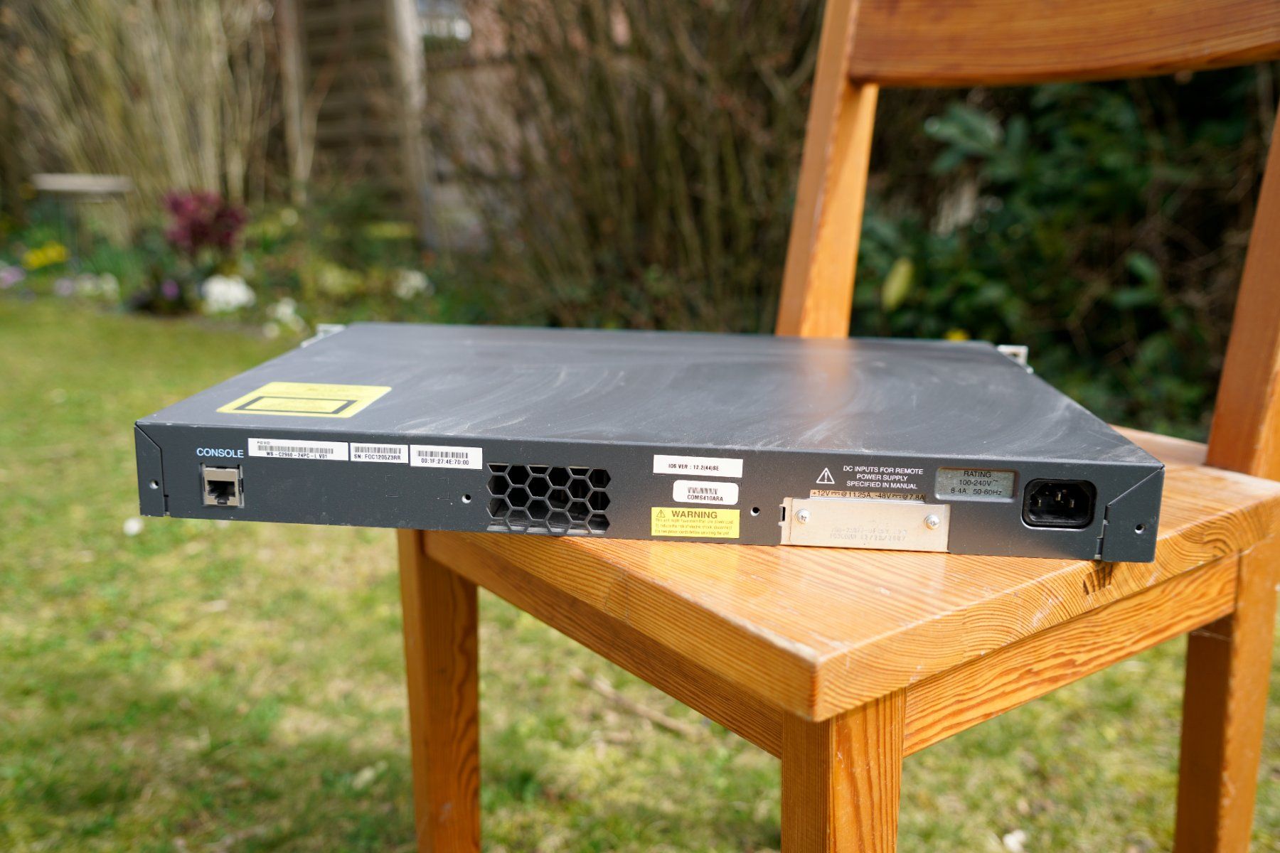 Cisco Hub & Switch: Cisco Catalyst 2960 Switch PoE-24, Gebraucht – Usato da Stein AG venduto da Laasery 2
