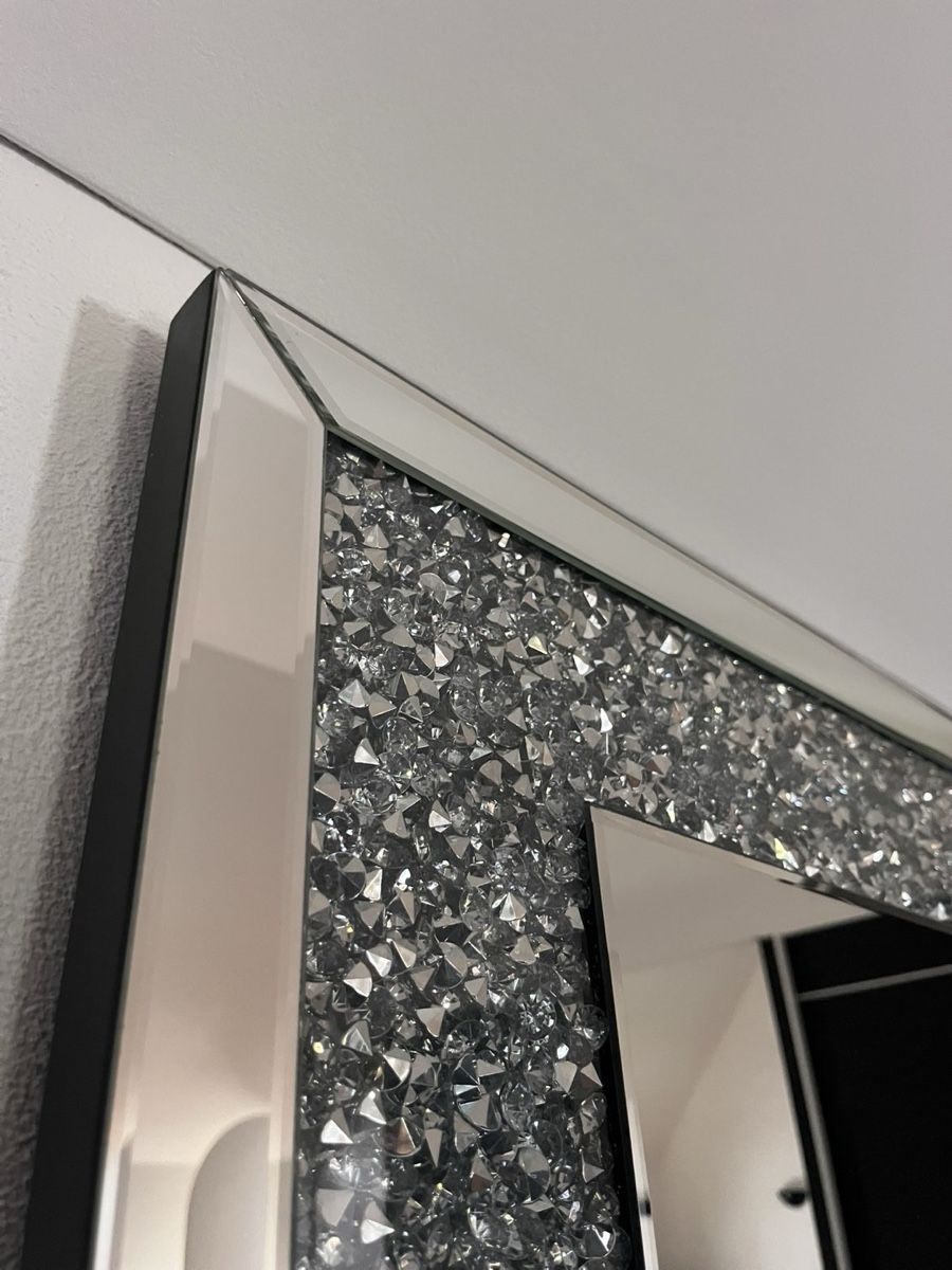 Specchi: Wandspiegel mit Glitzerrahmen – Usato da Flawil venduto da Andrin.g97