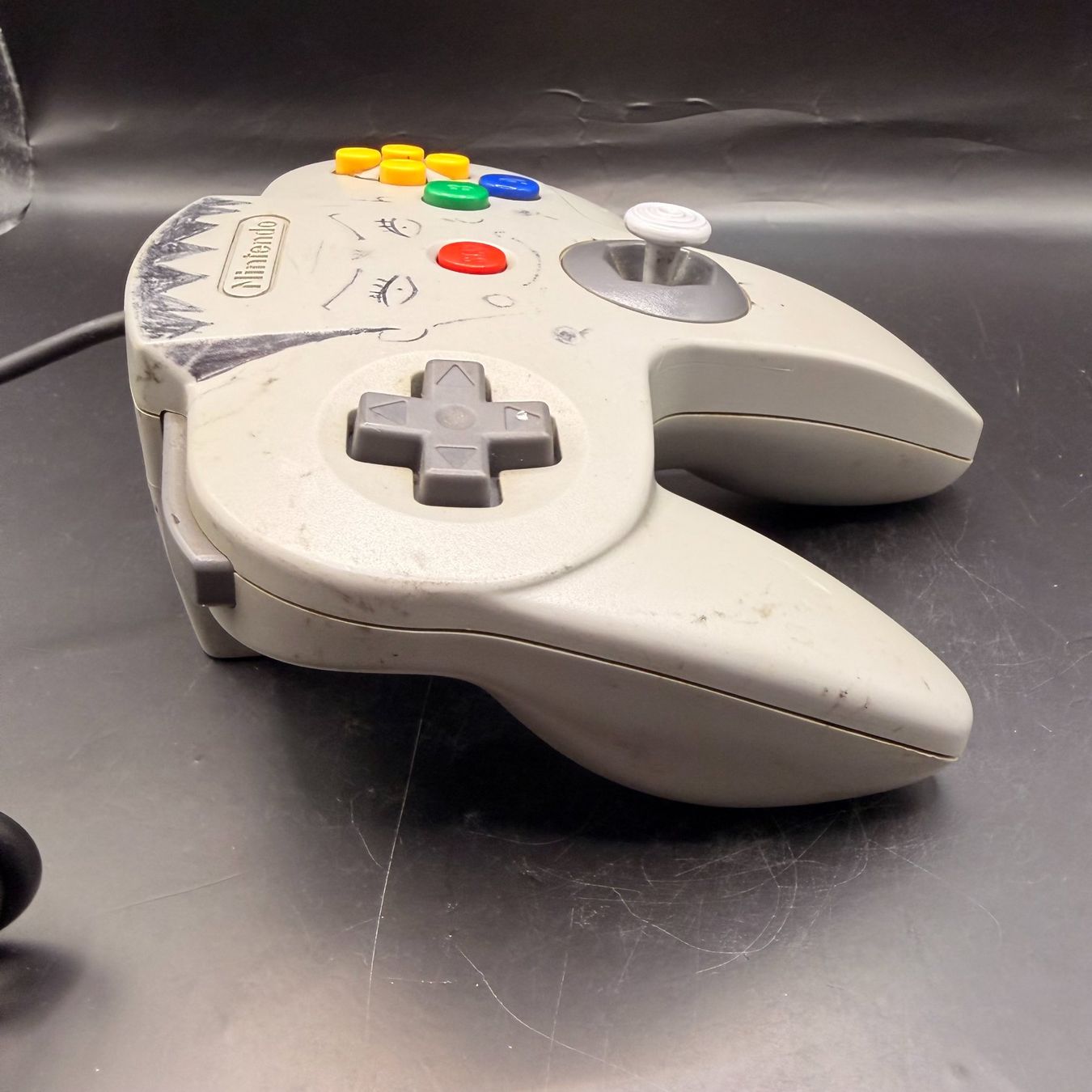 Nintendo Controller: Nintendo 64 Controller Grau – optische Mängel – Usato da Düdingen venduto da Nerdworld 3