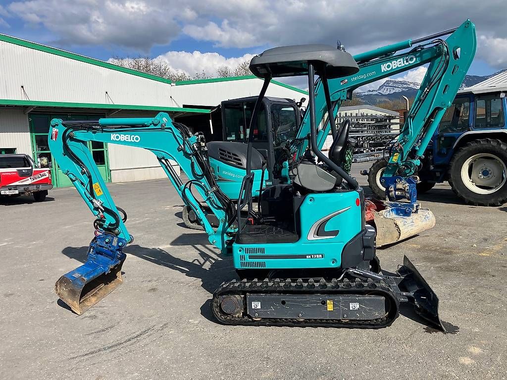 Kobelco Escavatori: Bagger Kobelco SK17SR-3E, Demomaschine! – Usato da Uznach venduto da TopCom02