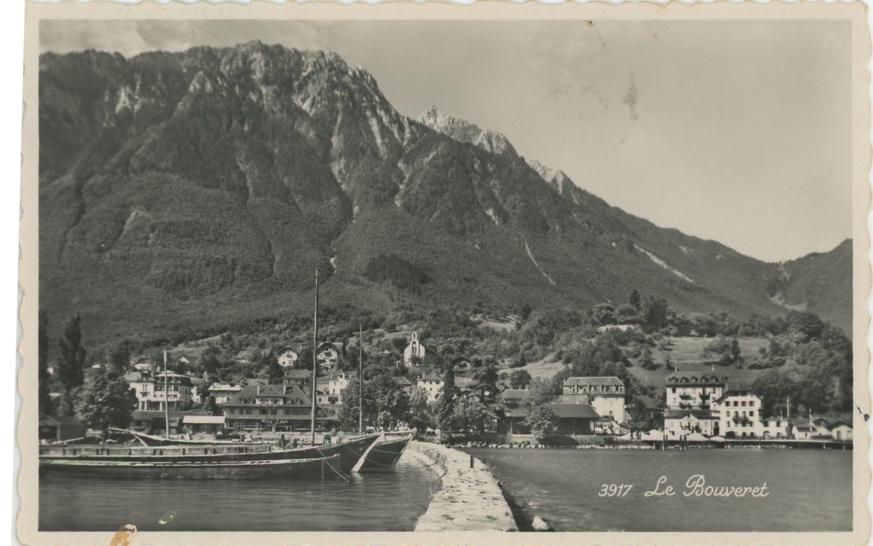 Cartoline postali: Le Bouveret , port, bateaux – Usato da Crémines venduto da Falta
