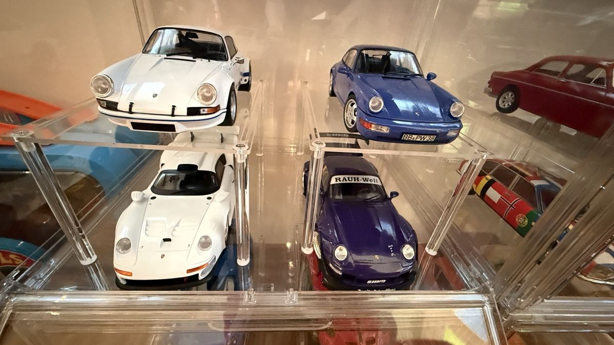 Porsche Modellini d'auto: Porsche 911 GT3 blau  1:18 – Nuovo e nell'imballaggio originale da Basel venduto da Zomeg 9