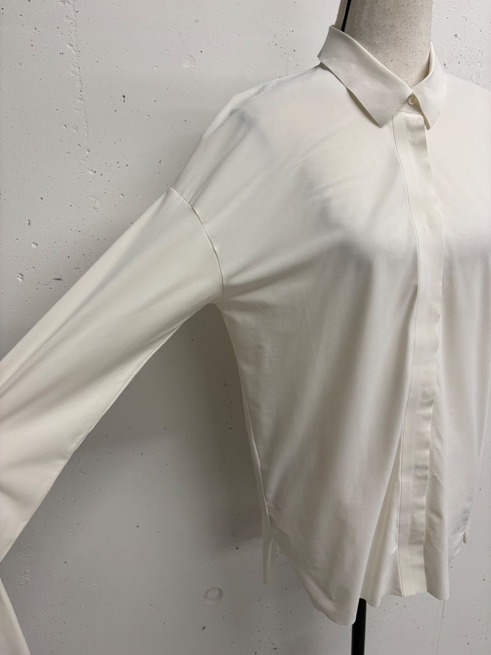 Marc Cain Camicette: Marc Cain Sport Stretch Bluse Gr. 38 creme  langarm – Nuovo (secondo la descrizione) da Regensdorf venduto da secondchancefashion 1