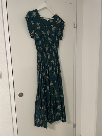 Sommerkleid mit Blumenmuster Gr. L (UK 14) von Apricot