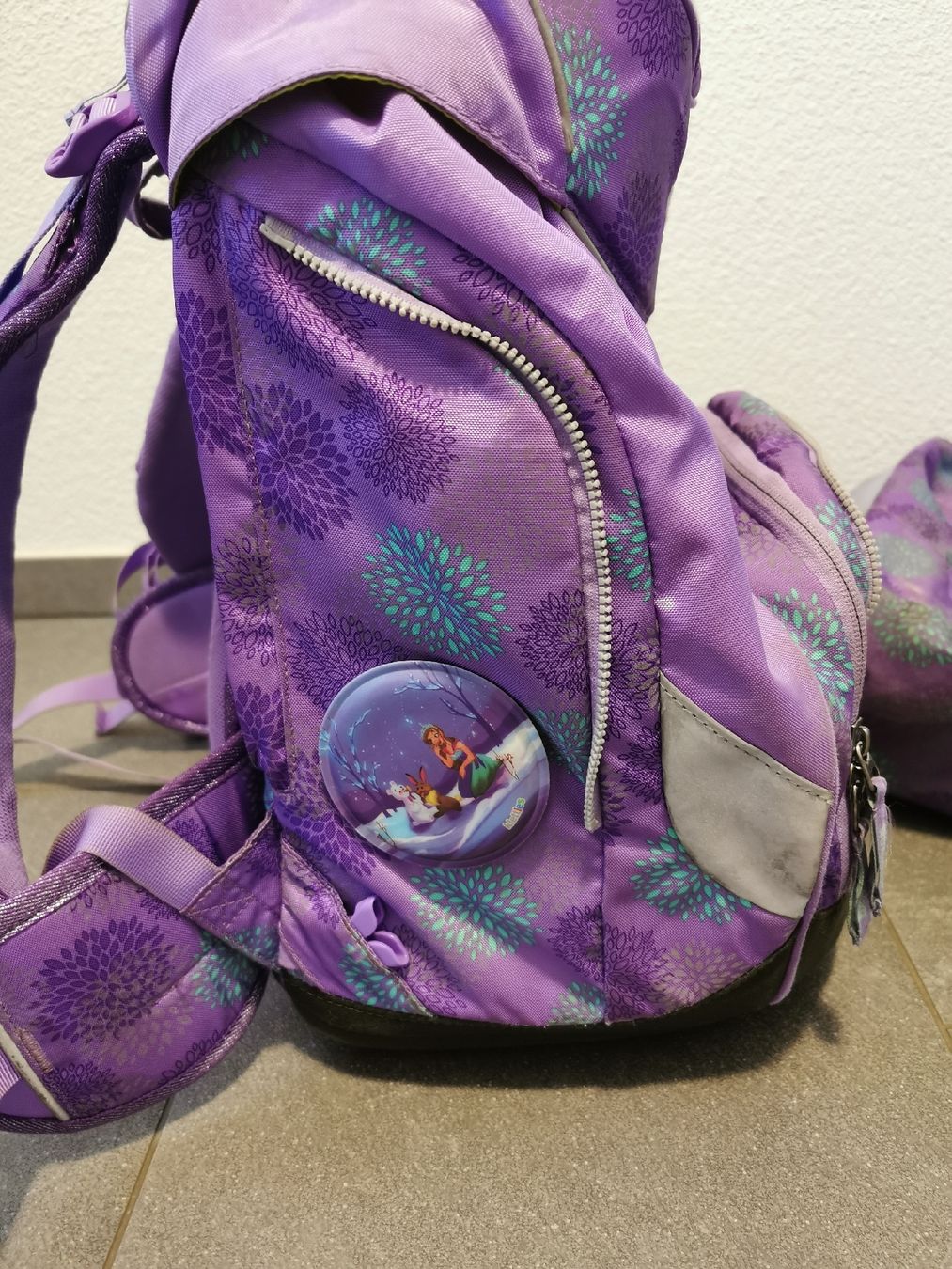 Ergobag Kindertaschen: Ergobag Schultasche lila Blumenmuster – Gebraucht aus Richenthal von Angel_28 2
