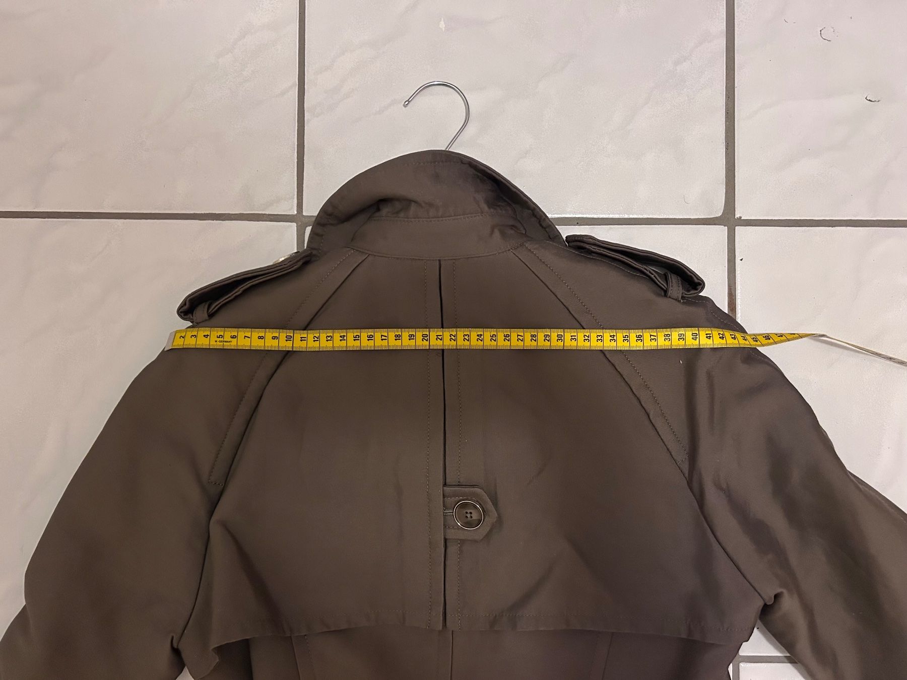 Morgan Cappotti: Trench coat Morgan taille 40 – Usato da Cornaux NE venduto da Zabou22 1