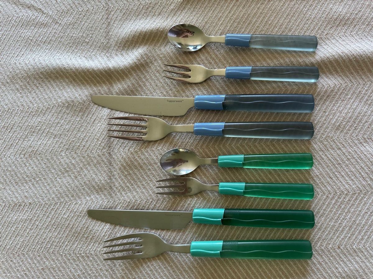 Tupperware Set di posate: Vintage Tupperware Cutlery Set, 7 Pieces, Retro Style! – Usato da Zürich venduto da mhm_6rhw 1