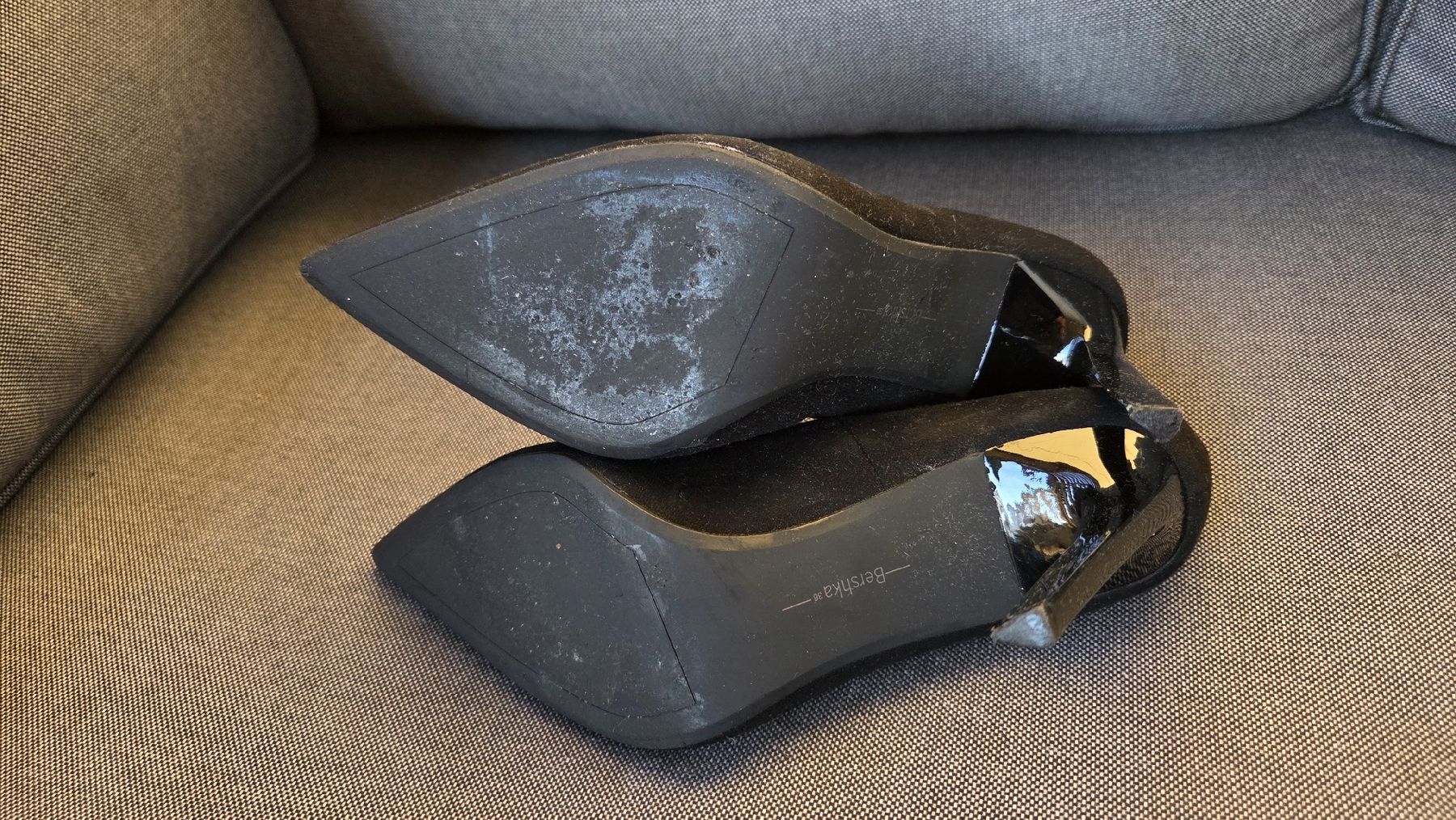 Bershka Scarpe da donna: High Heels schwarz Gr. 36  – Nuovo (secondo la descrizione) da Kreuzlingen venduto da MeinKleinesAtelier 3