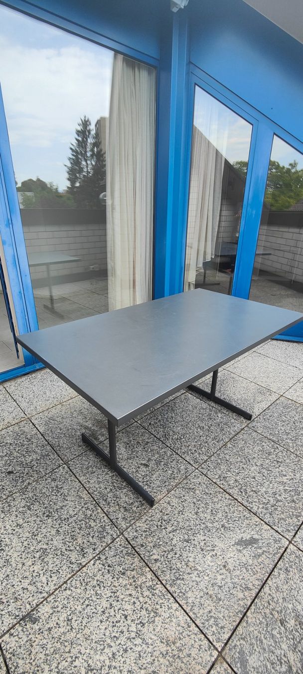 Schaffner Tables: Schaffner Gartentisch – D'occasion à Bern par nadi023