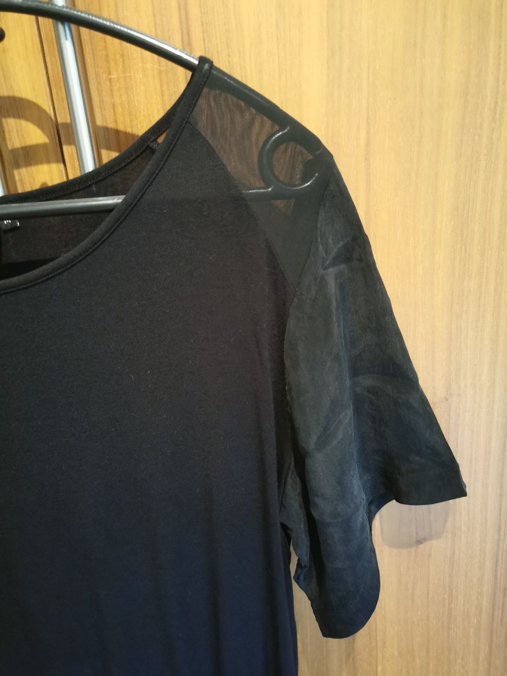 Tute: Kleid – Usato da Bern venduto da Linii 2