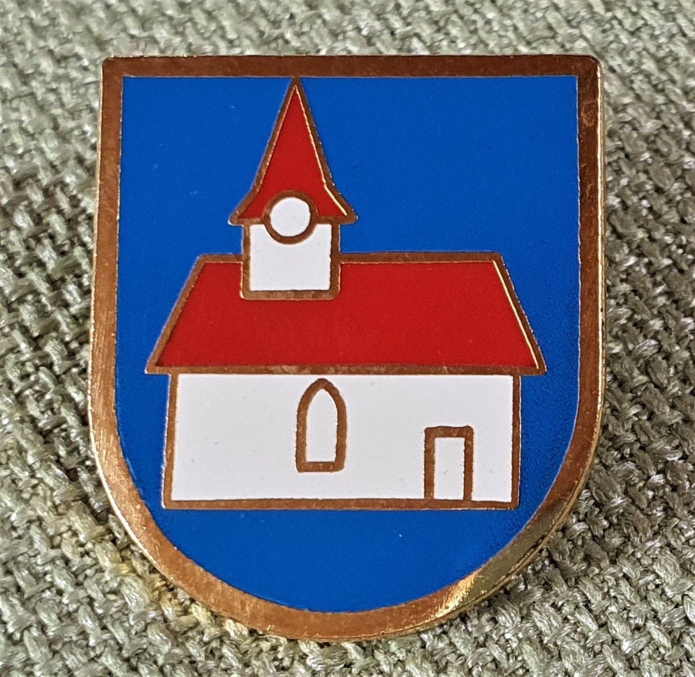 Cartoline postali: D510 - Pin Gemeindewappen Kappelen BE – Usato da Reinach BL venduto da Boston-Verkauf