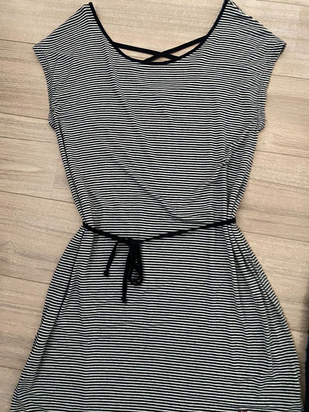 Lotti di vestiti: 2 Stk. Sommer Kleider Gr. 34 – Usato da Bonstetten venduto da VCLS 1