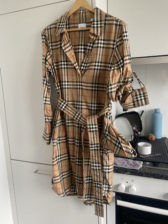 Burberry cotton dress classic model with belt