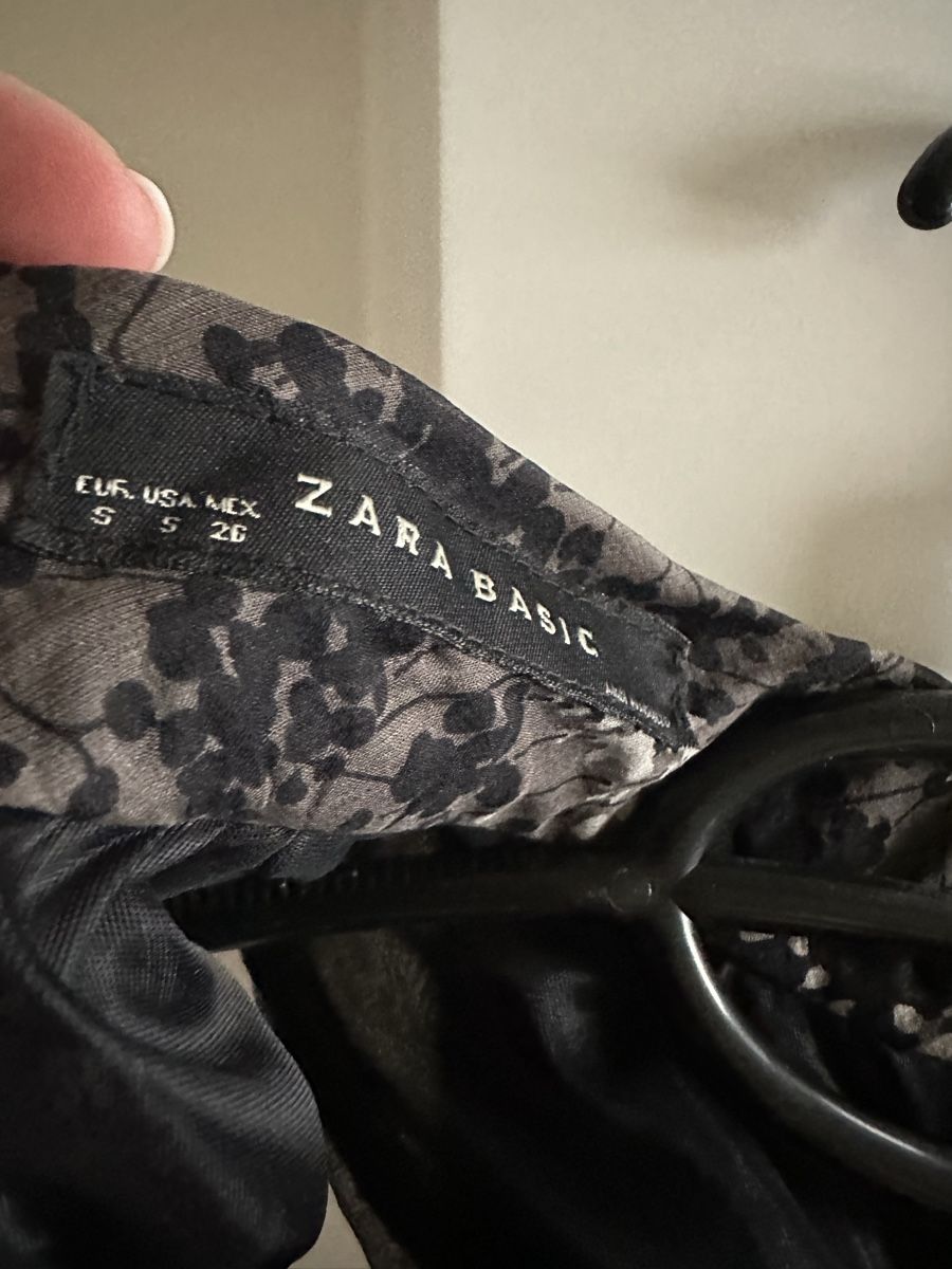 Zara Vestiti: Robe Zara – Usato da Muraz (Collombey) venduto da dor_hp2w 1