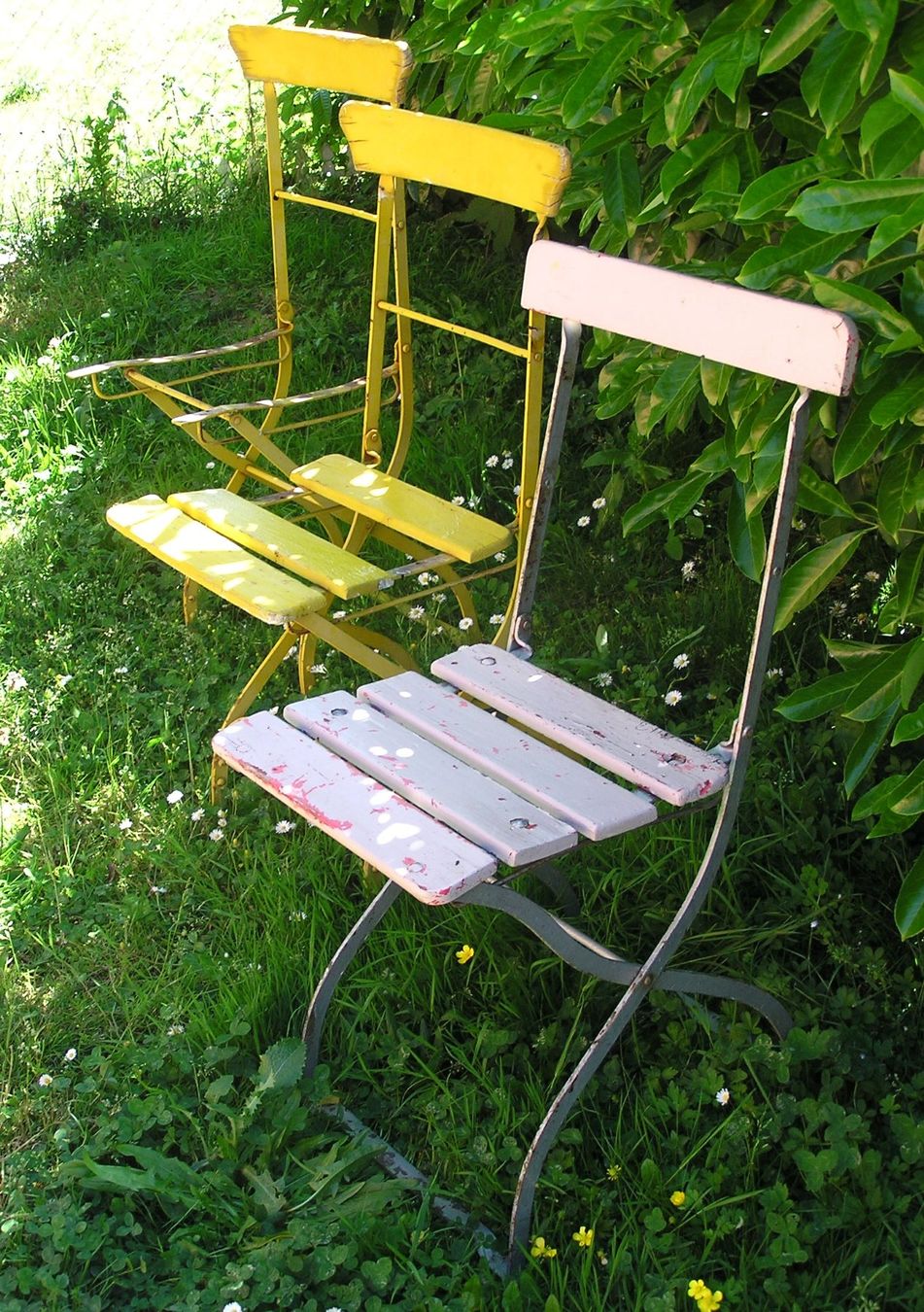 Sedie: 3 ALTE GARTENSTÜHLE KLAPPSTÜHLE – Difettoso da Grenchen venduto da Antique-hunter 3