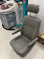 VW T5/T6 Fahrersitz mit Armlehnen