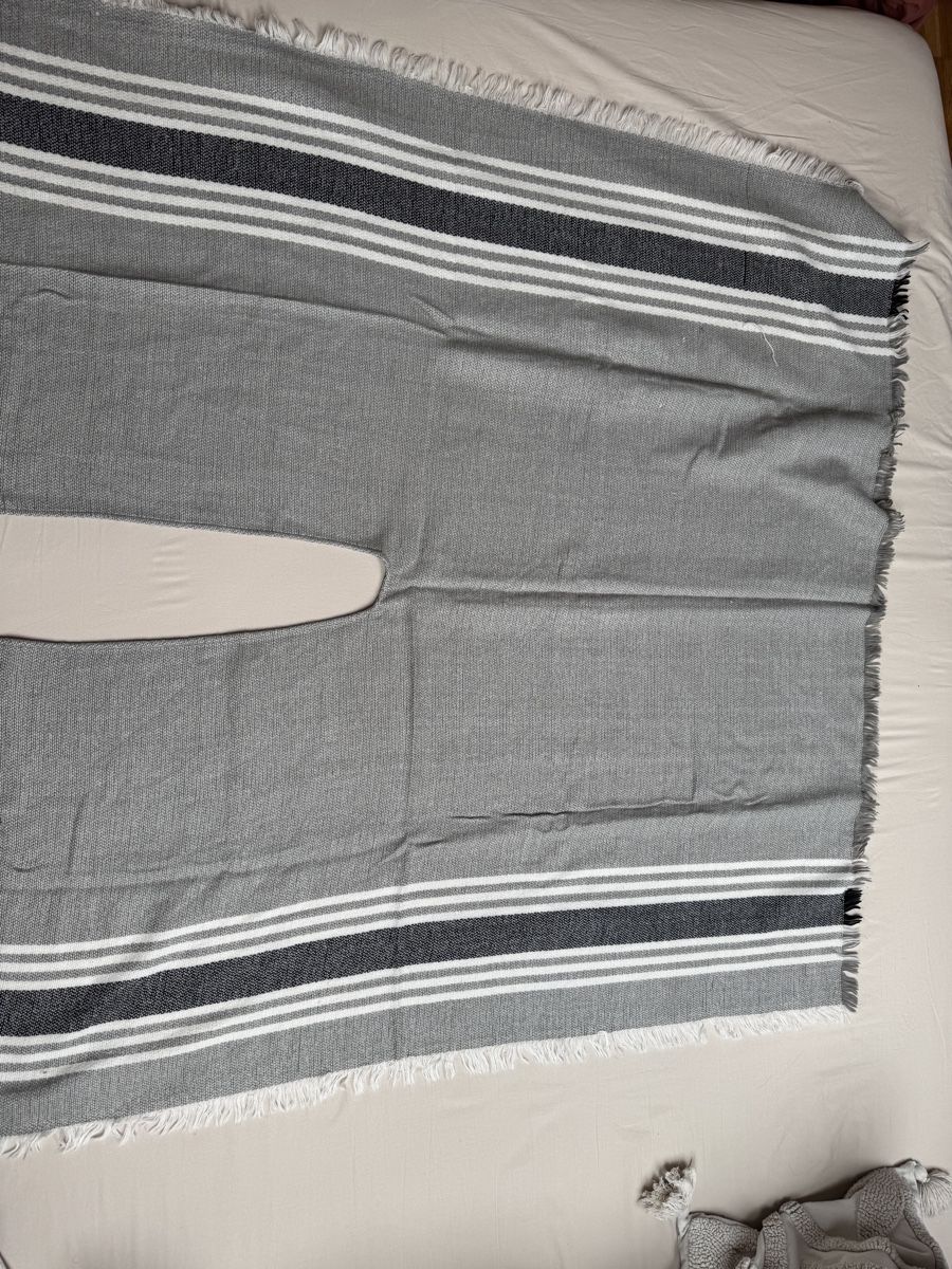 Giacche: Poncho gris à rayures - neuf – Usato da Boudry venduto da jul_l9mr