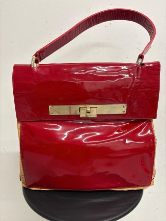 Stuart Weitzman Handtasche rot Lackleder Tasche