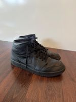 Nike Air Jordan Sneaker Mid schwarz gebraucht Zustand