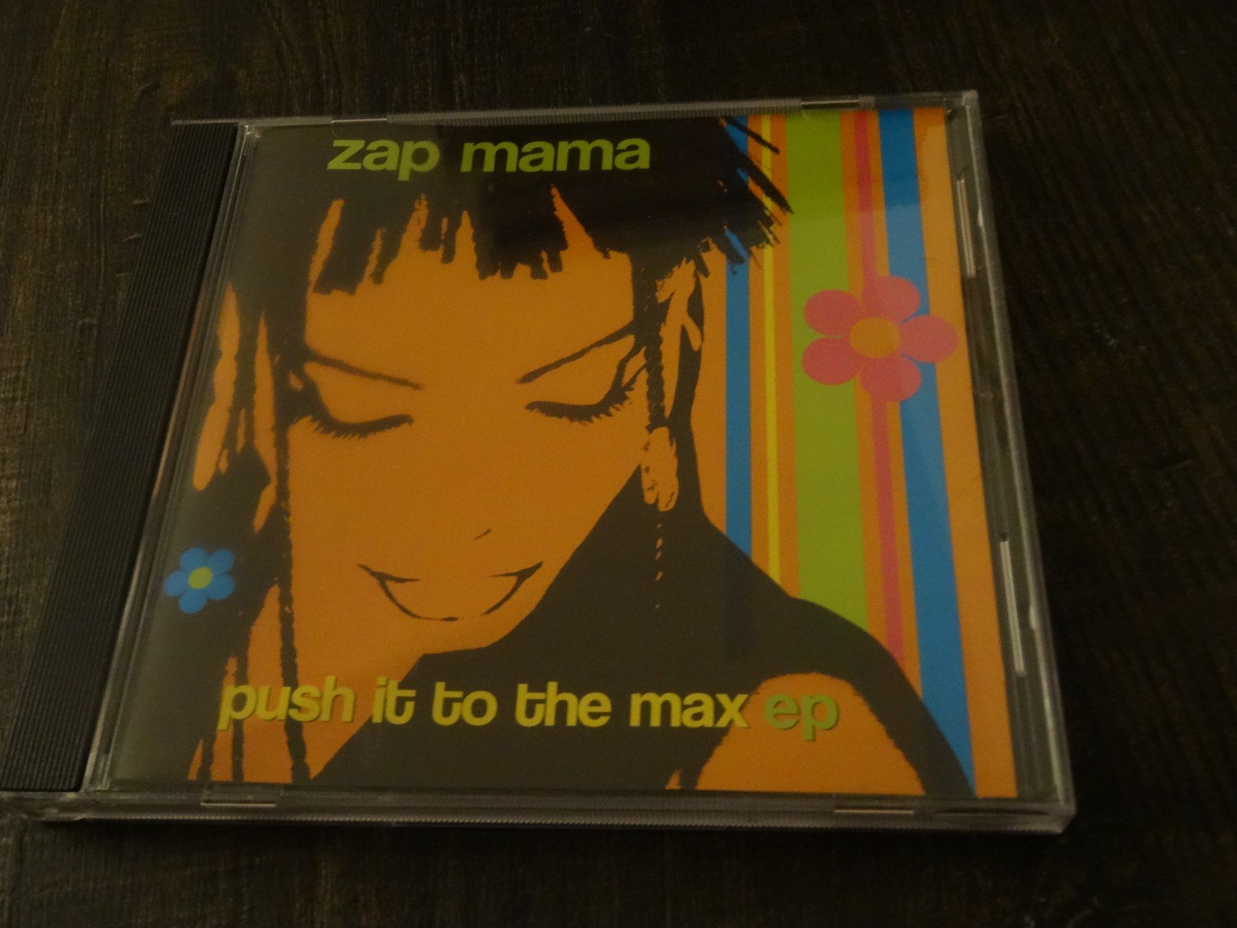 CDs: Zap Mama - Push it to the max ep CD – Gebraucht aus Olten von Disc-Ausverkauf