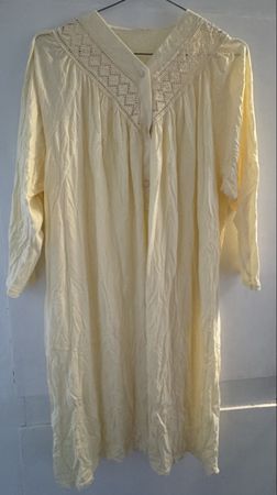Vintage Braun 100% Cotton Nightgown, Cream, Summer Comfor