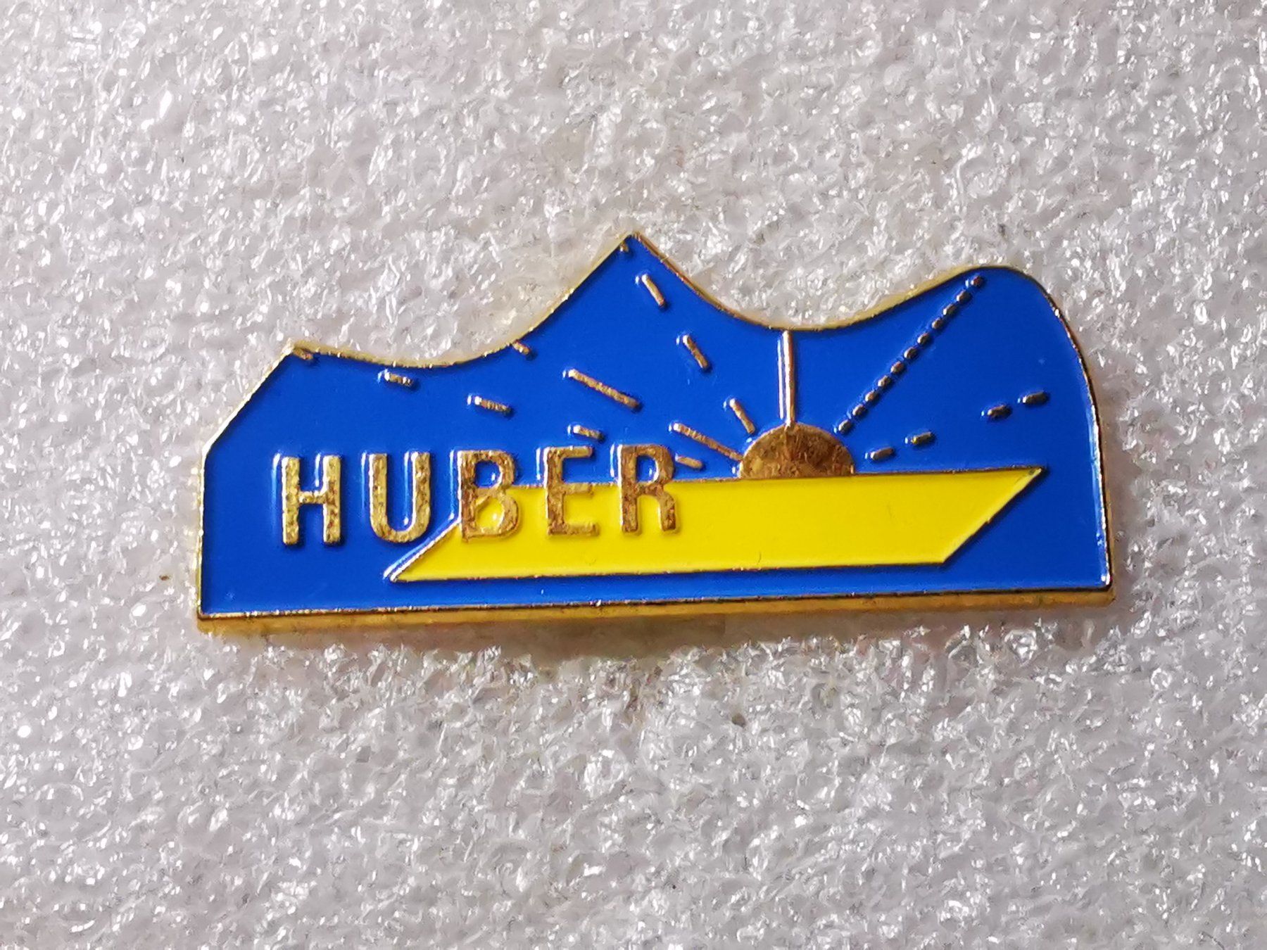 Placchette & Badge: Ansteckpin 69: Huber – Usato da Oppligen venduto da Pin-Fall-Shop
