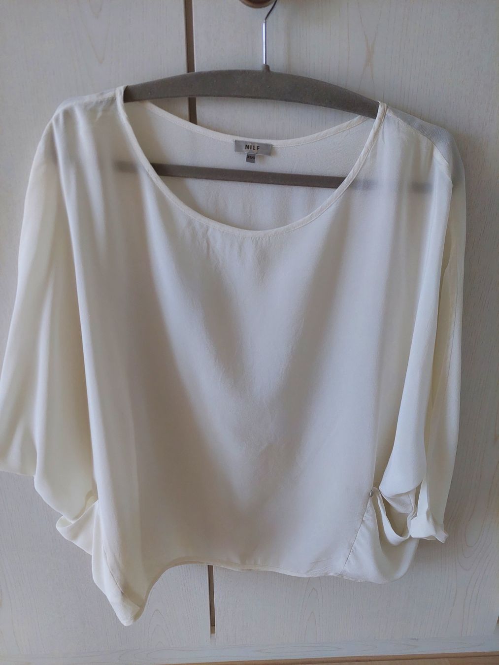 Nile Blusen: Seidenbluse von Nile – Neu (gemäss Beschreibung) aus Lyss von sfbuetikofer