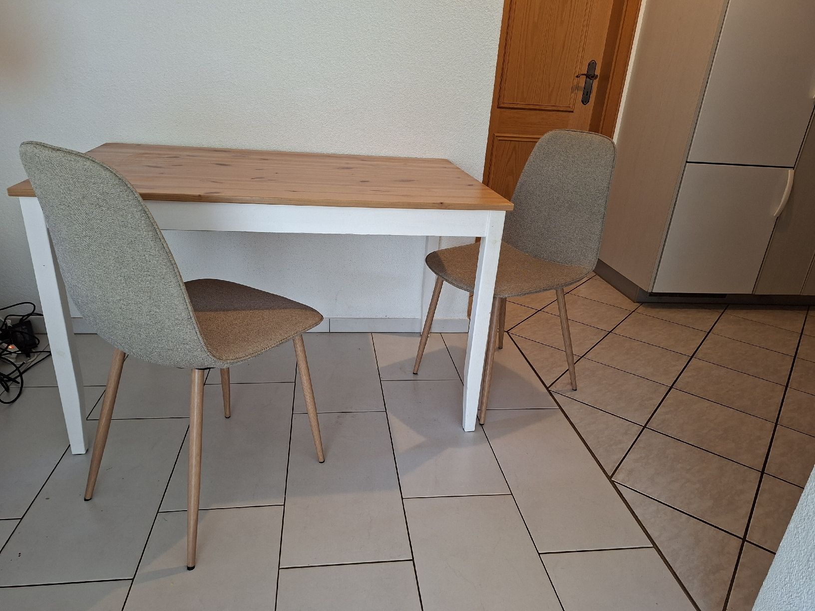 Ikea Set di tavolo e panche: 2* Bistrup Stuhl mit Lerhamn Tisch – Usato da Rufi venduto da tui_g6y2 3