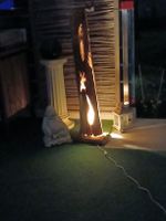 stamm mit Licht von der Altstoffkünstlerei