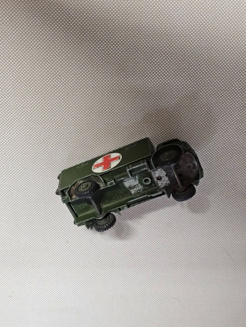 Dinky Toys Modellini d'auto: Dinky Military Ambulance – Usato da Starrkirch-Wil venduto da easygo13 2